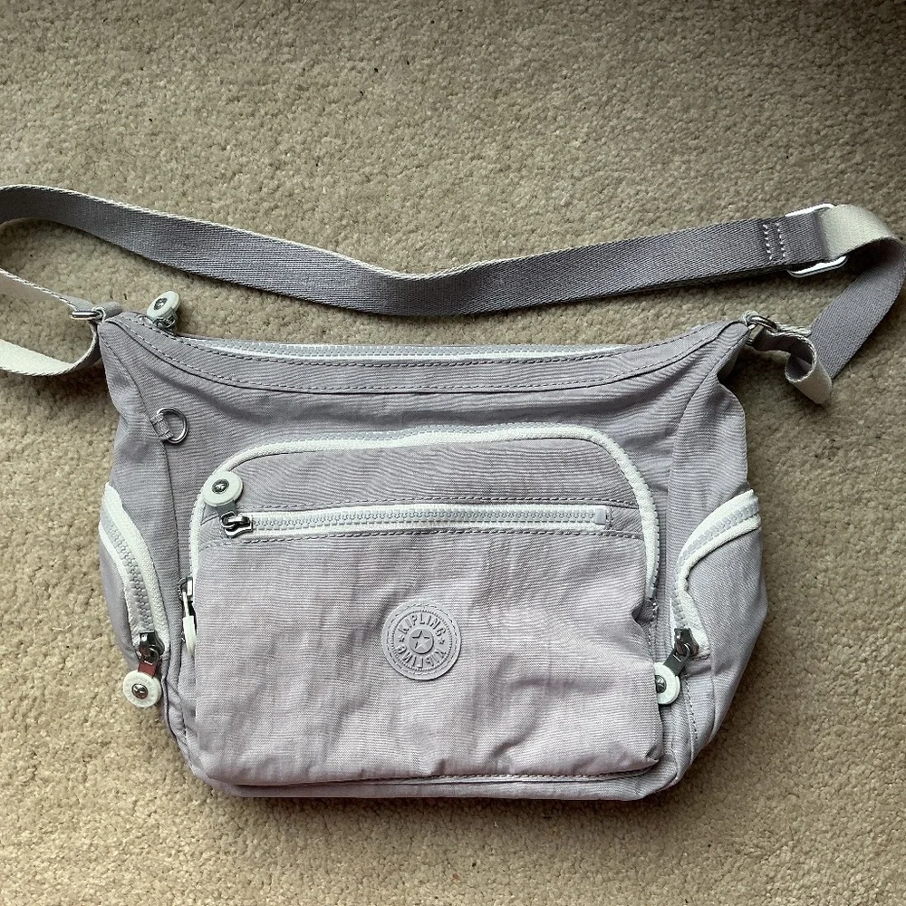 Purse - Picture 1 of 5
